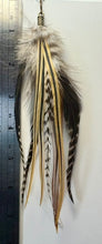 Load image into Gallery viewer, Feather Hair Xtension 1 Barrel Bead (8 Feathers)
