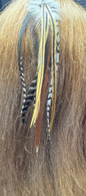 Load image into Gallery viewer, Feather Hair Xtension 1 Barrel Bead (8 Feathers)