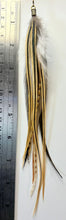 Load image into Gallery viewer, Feather Hair Xtension 3 Barrel Bead (11 Feathers)