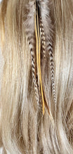 Load image into Gallery viewer, Feather Hair Xtension 6 Barrel Bead (8 Feathers)