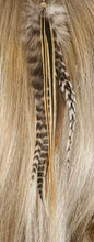Load image into Gallery viewer, Feather Hair Xtension 16 Gemstone Bead (6 Feathers)