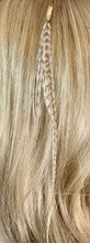 Load image into Gallery viewer, Feather Hair Xtension 18 Natural Bead (5 Feathers)