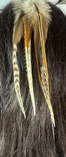 Load image into Gallery viewer, Feather Hair Xtension 30 Barrel Bead (5 Feathers)