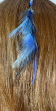 Load image into Gallery viewer, Feather Hair Xtension 43 Gemstones &amp; Beads (5 Feathers)