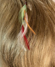 Load image into Gallery viewer, Feather Hair Xtension 48 Crystals Seed Beads (7 Feathers)