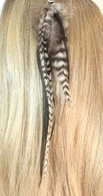 Load image into Gallery viewer, Feather Hair Xtension 52 Ornate Natural Bead (6 Feathers)