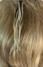 Load image into Gallery viewer, Feather Hair Xtension 57 Seed Beads (8 Feathers)