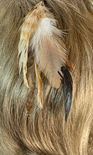 Load image into Gallery viewer, Feather Hair Xtension 60 Seed Beads( 6 Feathers)