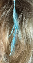 Load image into Gallery viewer, Feather Hair Xtension 57 Crystals Seed Beads (6 Feathers)