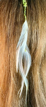 Load image into Gallery viewer, Feather Hair Xtension 62 Knotted Seed Beads (5 Feathers)