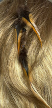 Load image into Gallery viewer, Feather Hair Xtension 66 Crystals Seed Beads (4 Feathers)