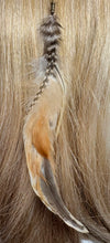 Load image into Gallery viewer, Feather Hair Xtension 67 Seed Beads (7 Feathers)