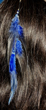 Load image into Gallery viewer, Feather Hair Xtension 76 Gemstone Crystal Chained (5 Feathers)