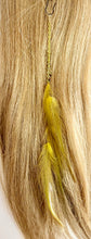 Load image into Gallery viewer, Feather Hair Xtension 77 Chained Seed Beads (5 Feathers)