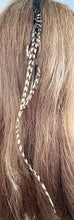 Load image into Gallery viewer, Feather Hair Xtension 83 Crystal Seed Beads (5 Feathers)