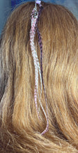 Load image into Gallery viewer, Feather Hair Xtension 84 Natural Beads Crystals Chained (4 Feathers)