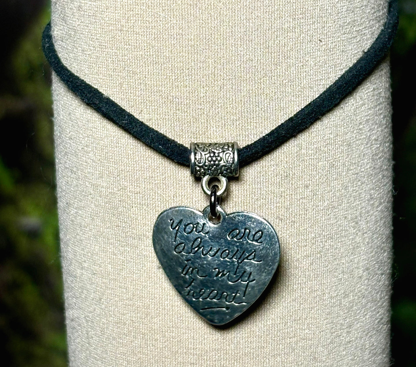 Charming Personal POWER Arm BAND-IT Black Faux Suede 