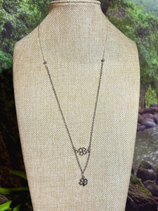 BAND-IT SilverTone Arched Double 4 Leaf Clover