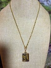 Load image into Gallery viewer, Orgonic POWER BAND-IT Gold Tone Chain Hand Crafted Reversible Orgonic Window Magnetic Crystal Coils