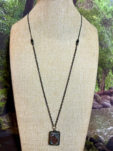 Load image into Gallery viewer, Orgonic POWER BAND-IT Gold Tone Chain Hand Crafted Reversible Orgonic Window Magnetic Crystal Coils Infinity