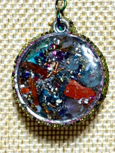 Load image into Gallery viewer, Orgonic POWER BAND-IT Rainbow Stainless Chain Hand Crafted Reversible Orgonic Infinity Sphere Magnetic Crystal Coils