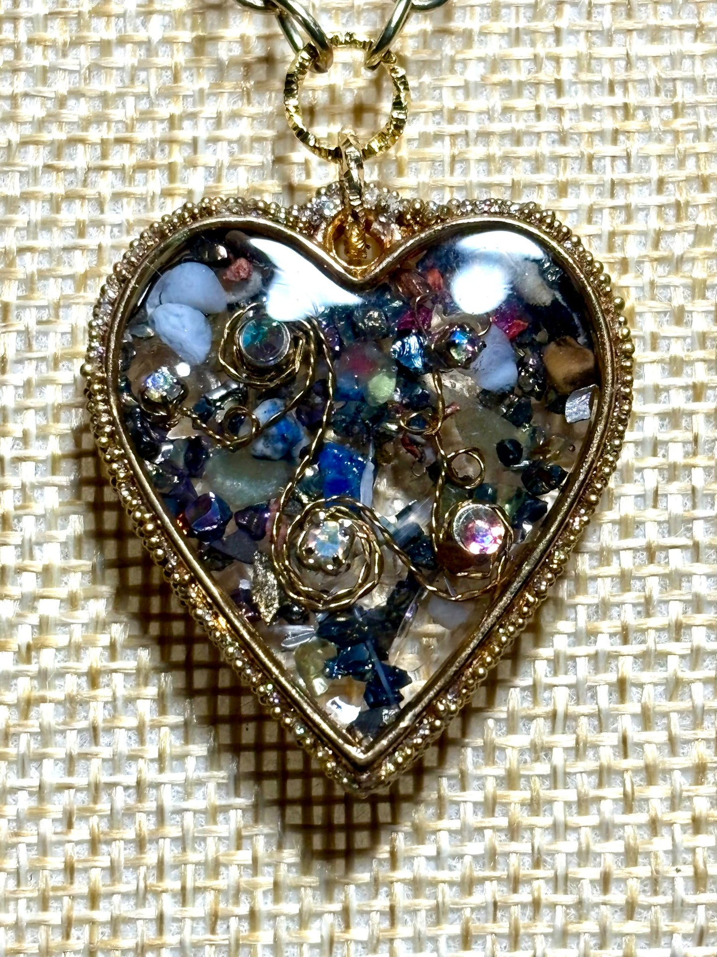 Orgonic POWER BAND-IT Gold Tone Chain Hand Crafted Reversible Orgonic Heart Magnetic Crystal Coils