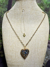 Load image into Gallery viewer, Orgonic POWER BAND-IT Gold Tone Chain Hand Crafted Reversible Orgonic Heart Magnetic Crystal Coils