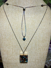 Load image into Gallery viewer, Orgonic POWER BAND-IT Rainbow Stainless Chain Hand Crafted Reversible Orgonic Window Magnetic Crystal Coils