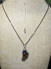 Load image into Gallery viewer, Orgonic POWER BAND-IT Silver Tone Chain Hand Crafted Reversible LOVE Leaf