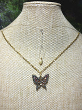 Load image into Gallery viewer, Orgonic POWER BAND-IT Gold Tone Chain Hand Crafted Reversible Orgonic Butterfly