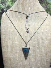 Load image into Gallery viewer, Orgonic POWER BAND-IT Rainbow Stainless Chain Hand Crafted Reversible Point