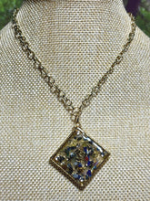 Load image into Gallery viewer, Orgonic POWER BAND-IT Gold Tone Chain Hand Crafted Reversible Orgonic Magnetic Crystal Points LOVE Happiness Diamond