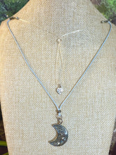 Load image into Gallery viewer, BAND-IT Light Gray Corded Hand Crafted Reversible LOVE ♬ Moon
