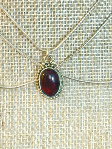 BAND-IT .925 Silver Snake Red Gemstone