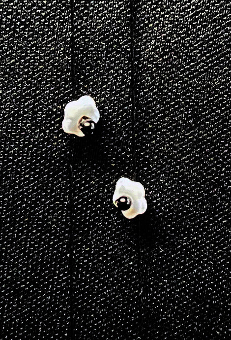 Jeweled Xtension GFG3 White Glass Flowers Gemstone Centers Black unbreakable Strand