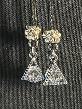 Load image into Gallery viewer, &quot;I&quot; CORD-IT Black Round Natural Stone/Crystal Pyramid Dangles