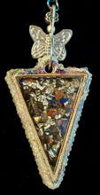 Load image into Gallery viewer, Ultra Orgonic Pinpoint Magnetic Crystallized Points &quot;Love Alights&quot;
