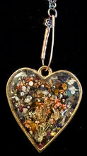 Load image into Gallery viewer, Orgonic Slim Heart &quot;Heart &amp; Nature&quot;