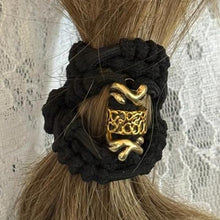 Load image into Gallery viewer, Pony Tailor Infinity Bumpy Black &amp; Gold