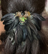 Load image into Gallery viewer, CLIP-IT Feather &amp; Gemstone Beyond Wings 5