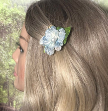 Load image into Gallery viewer, Faux Flower Baby Blue Crystal Blossom