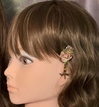 Load image into Gallery viewer, CLIP-IT Charming Attachment Peachy Flower Gemstone Setting &amp; Dragonfly