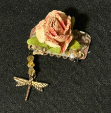 Load image into Gallery viewer, CLIP-IT Charming Attachment Peachy Flower Gemstone Setting &amp; Dragonfly