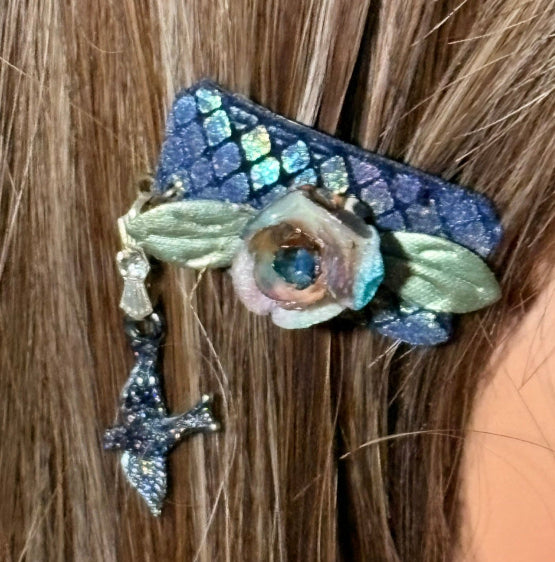 CLIP-IT Charming Attachment Leafed Rainbow RoseBud Blue Holographic Velvet & Glistening Dove