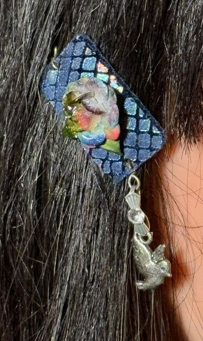 CLIP-IT Charming Attachment Leafed Rainbow RoseBud Blue Holographic Velvet & Glittery Dove