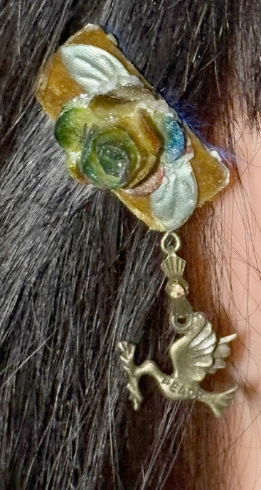 CLIP-IT Charming Attachment Leafed Golden Brown Velvet RoseBud & Dove of 
