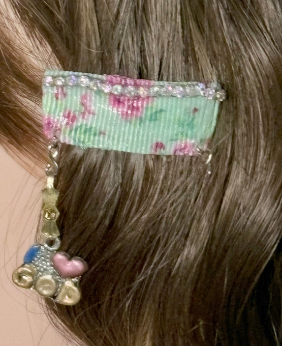 CLIP-IT Charming Attachment Pink Flower on Green Tiny Rhinestone Trim & 