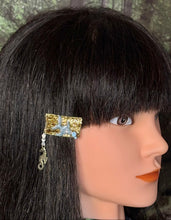 Load image into Gallery viewer, CLIP-IT Charming Attachment Crystal Fish Gold Glitter Velvet &amp; SeaHorse