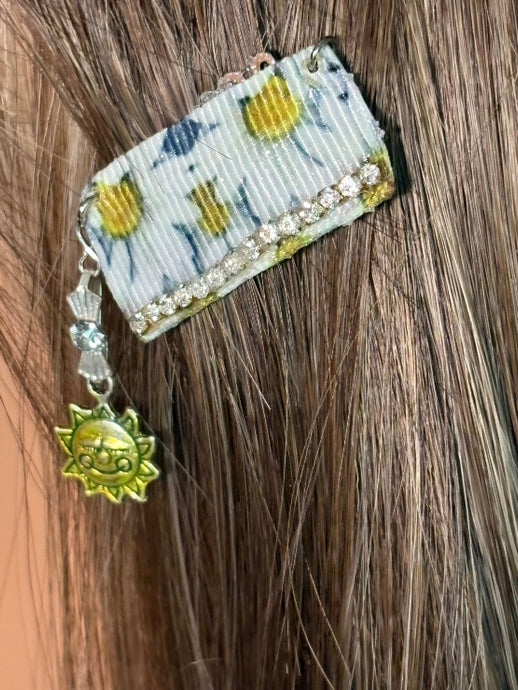 CLIP-IT Charming Attachment Yellow Gold Abstract Tiny Rhinestone Trim & Smiling Sun