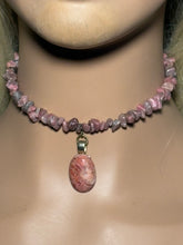 Load image into Gallery viewer, Gemstone POWER BAND-IT 11 Gemstone Chips &amp; Gemstone Drop